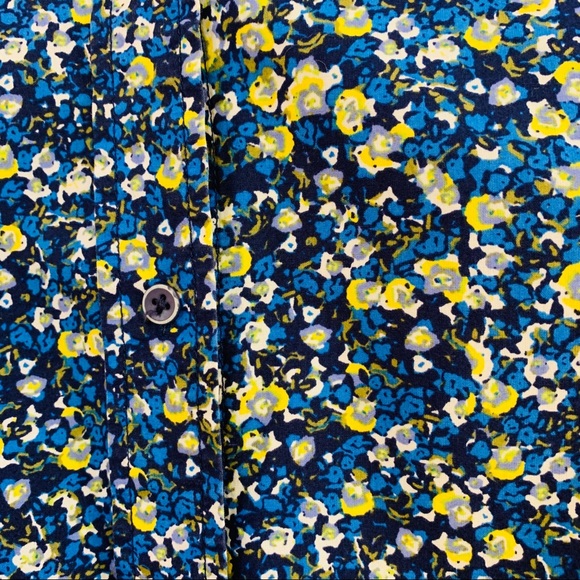 Eddie Bauer floral long sleeve button down blouse - Picture 3 of 5